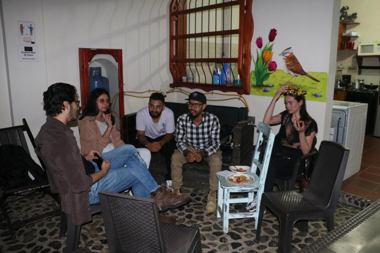 Candileja Hostel Jardin Ngoại thất bức ảnh