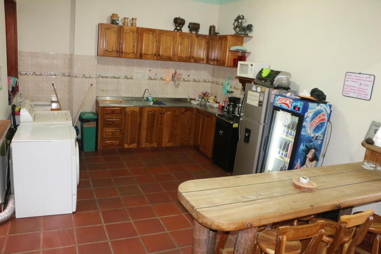 Candileja Hostel Jardin Ngoại thất bức ảnh