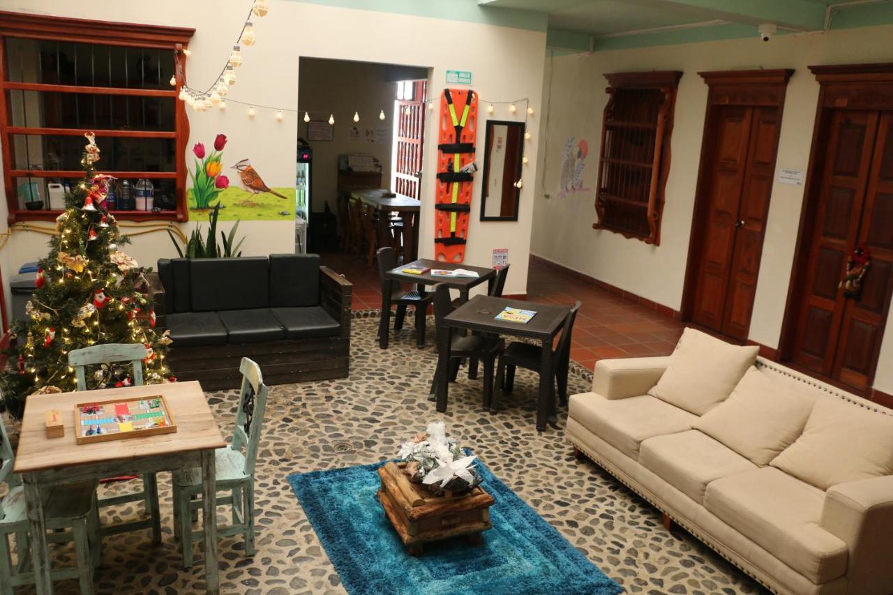 Candileja Hostel Jardin Ngoại thất bức ảnh