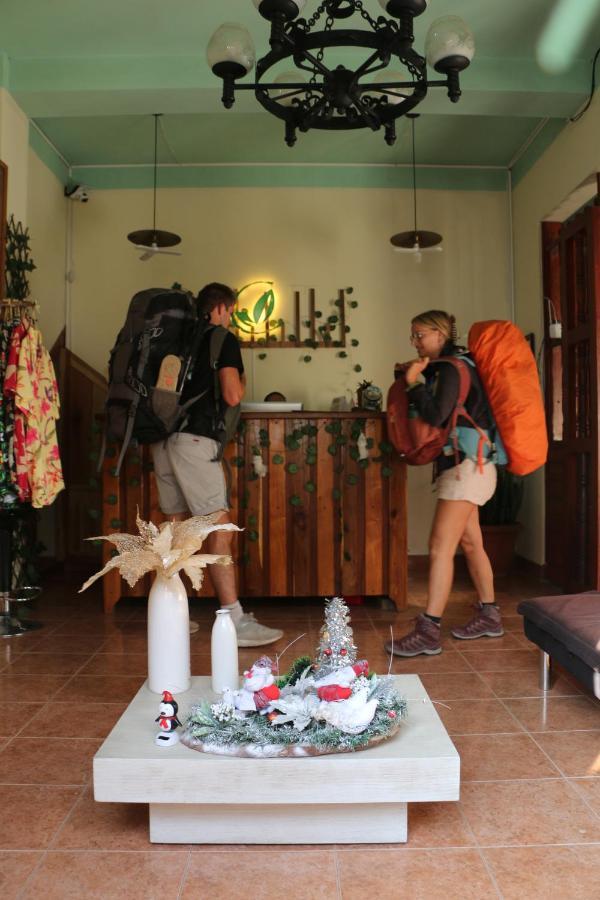 Candileja Hostel Jardin Ngoại thất bức ảnh