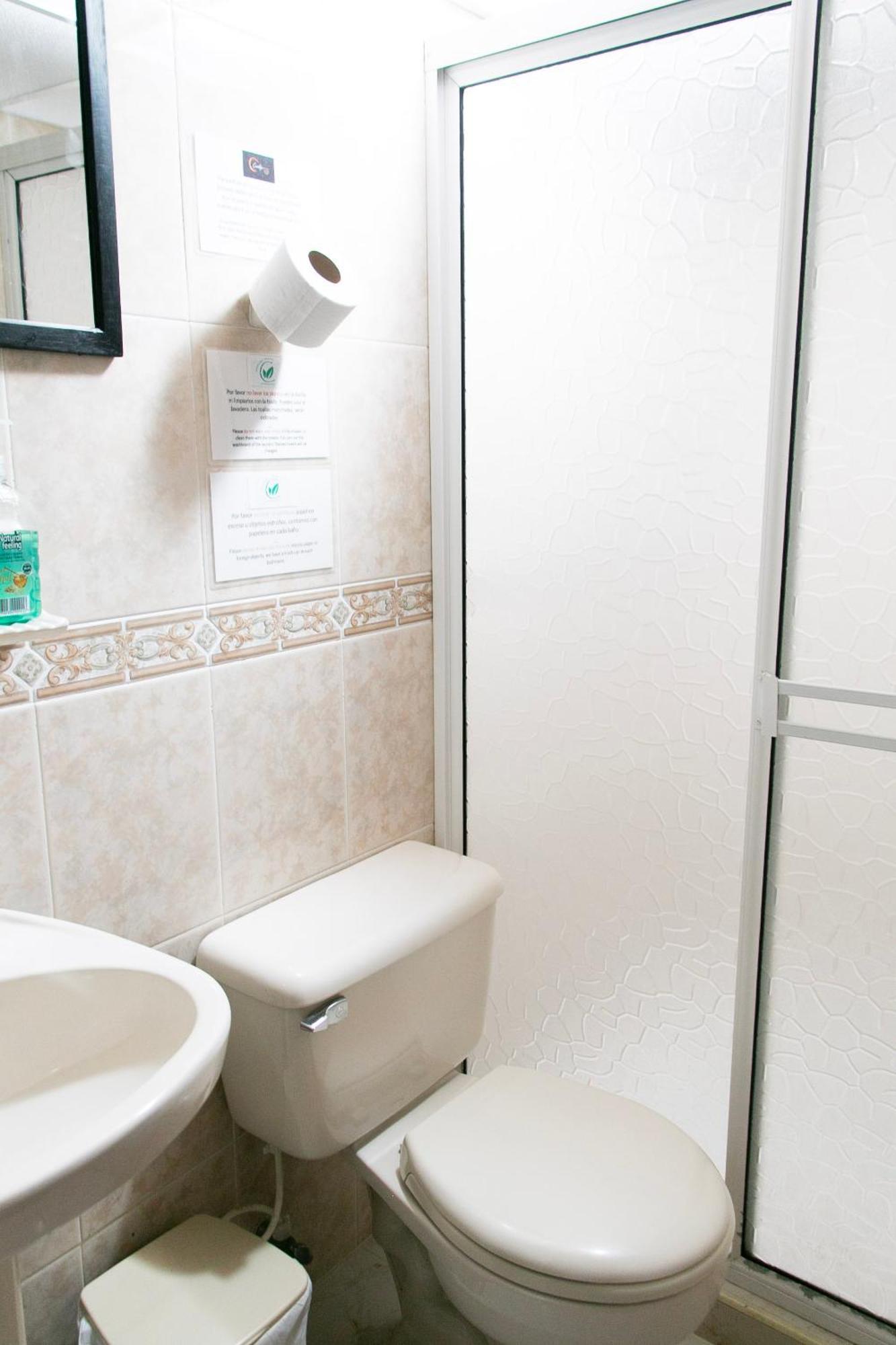 Candileja Hostel Jardin Ngoại thất bức ảnh