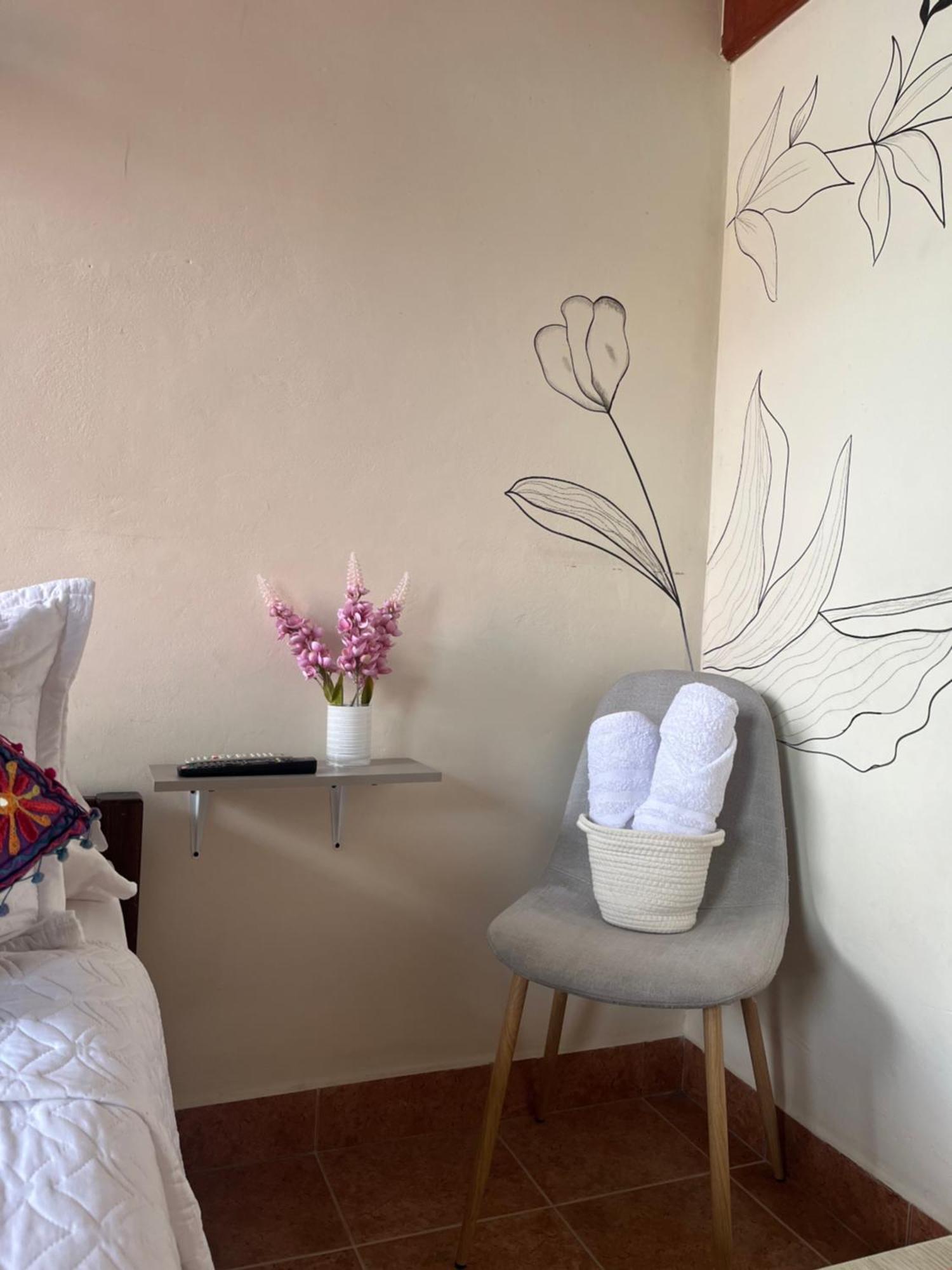Candileja Hostel Jardin Ngoại thất bức ảnh