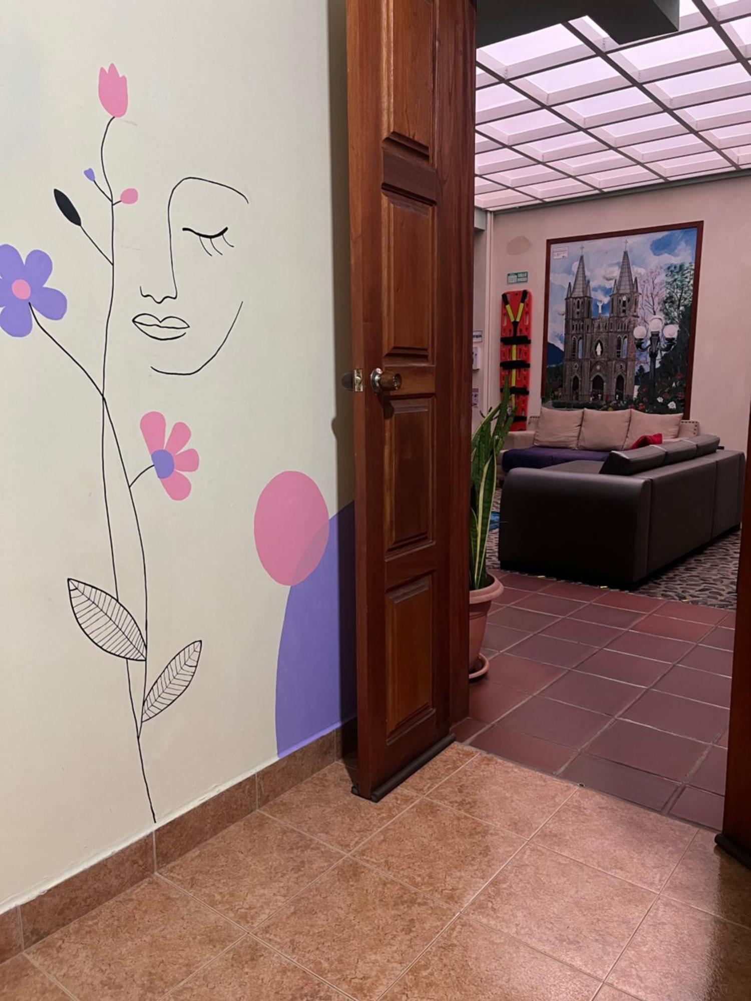 Candileja Hostel Jardin Ngoại thất bức ảnh
