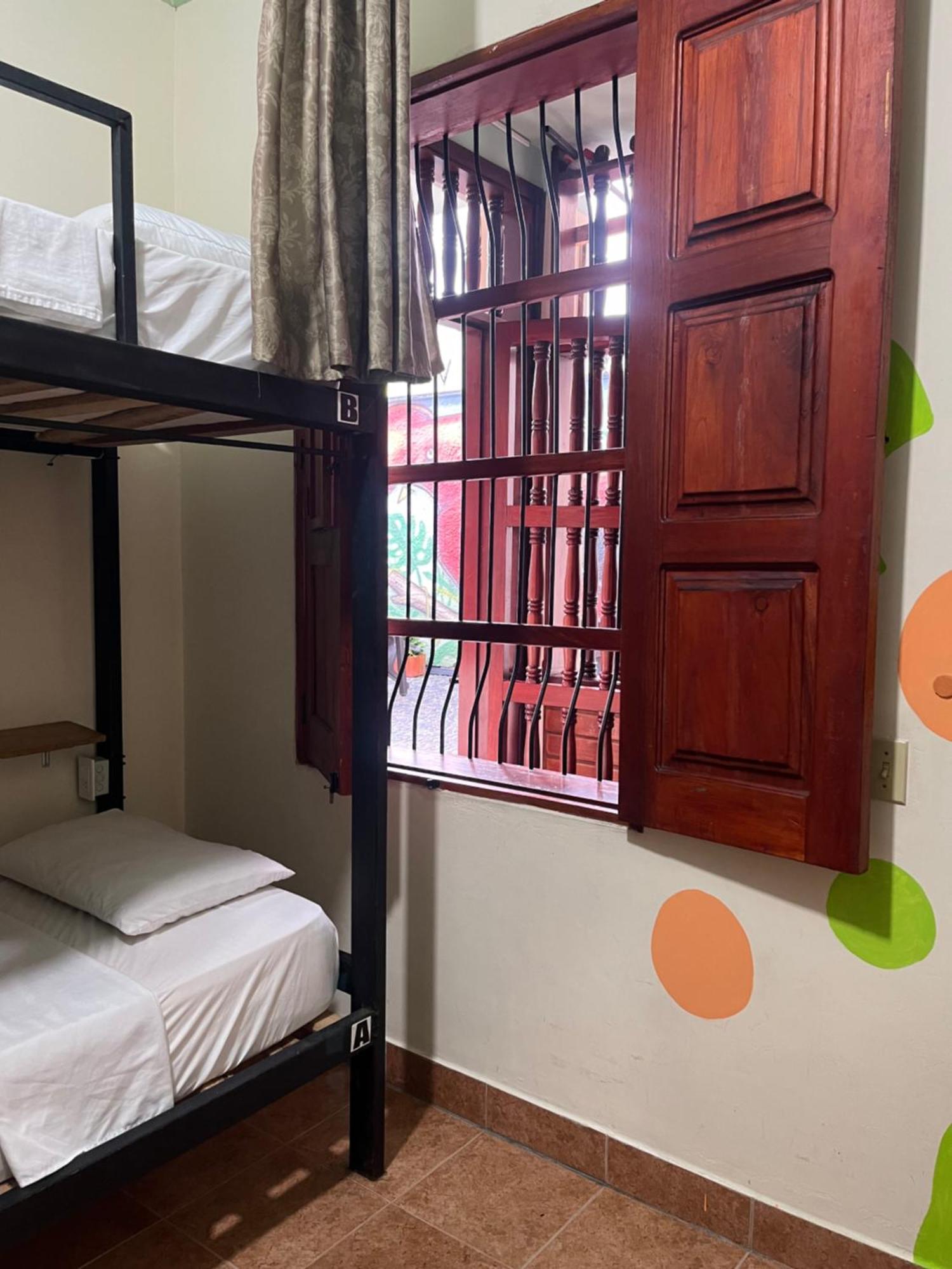Candileja Hostel Jardin Ngoại thất bức ảnh